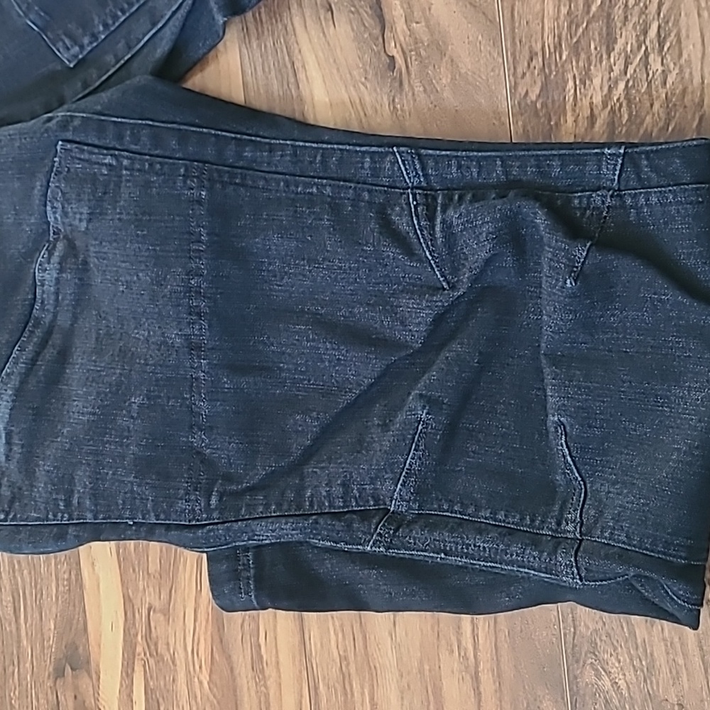 Jeans - Picture 2 of 6